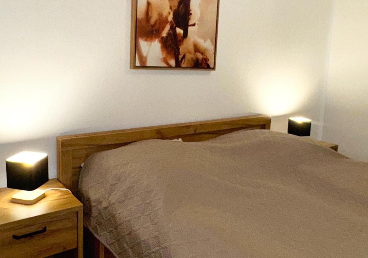 Greenhouse Living Apartment Nivis Mit Garten - 4 Minuten Nach Winterberg - Wandern, Mountainbike Fahren - Natur Geniessen Медебах Екстер'єр фото