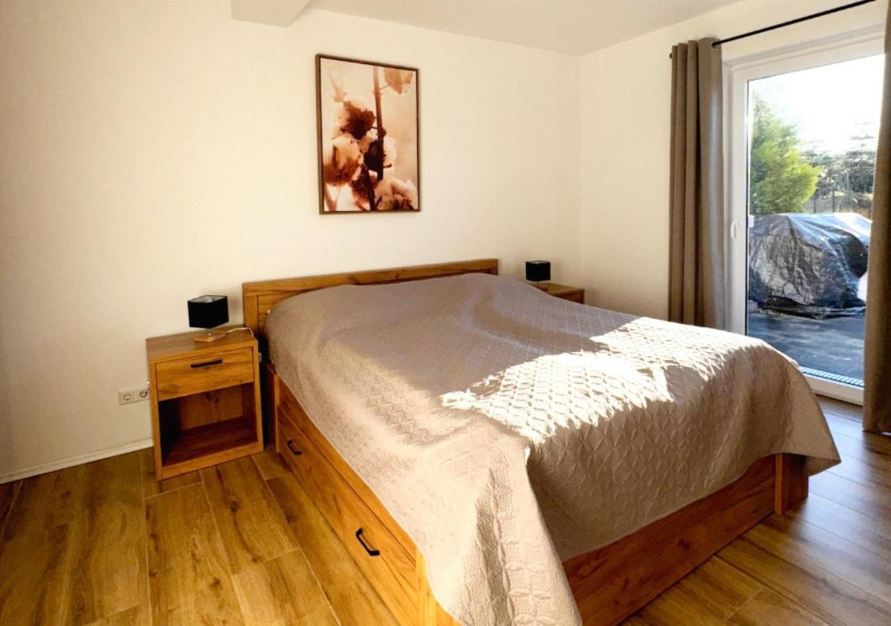 Greenhouse Living Apartment Nivis Mit Garten - 4 Minuten Nach Winterberg - Wandern, Mountainbike Fahren - Natur Geniessen Медебах Екстер'єр фото